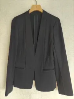 美品　greenlabelrelaxing ノーカラージャケット 　ネイビー