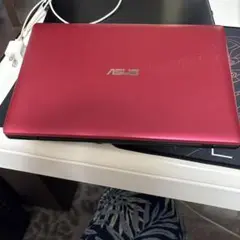 ASUS X200MA レッド