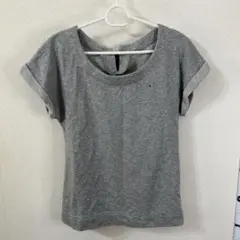 トミーヒルフィガー カットソー Tシャツ 半袖 グレー ワンポイント レディース