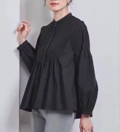美品□ヌキテパ□コットンボイル レースピンタックブラウス ネイビー 