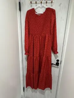 赤い花柄ロングワンピース 長袖