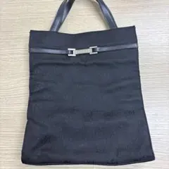 NINA RICCI ブラックバッグ