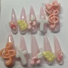 シンプルネイルチップ 地雷系 量産型 姫系 ハンドメイド