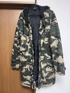 FOREVER 21 迷彩 メンズ ミリタリージャケットのサムネイル