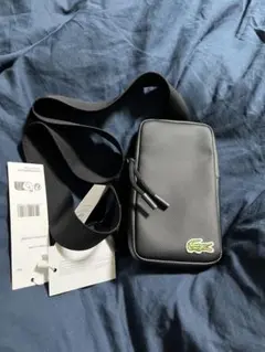 極美品】LACOSTE ラコステ ショルダーバッグ エンボスロゴ ブラック 