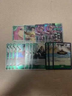 ワンピースカード　緑　デッキパーツ