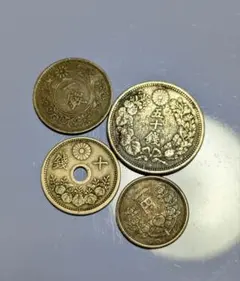 日本古銭4種のサムネイル