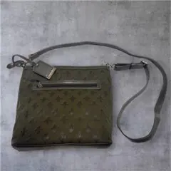 Item thumbnail for item 38beaf7d-9f5e-48db-b3cd-8d1588b9e5f1