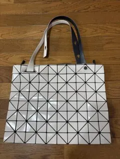 BAO BAO ISSEY MIYAKE / LUCENT EDGE 青山限定 - メルカリ