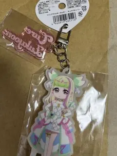 キミとアイドルプリキュア　ズキューン　プリティストア　ツインアクリルキーホルダー