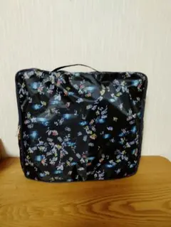 PAUL＆JOE  ガーメントバッグ