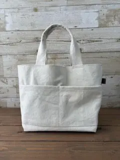 ちょうどいいサイズの手持ちキャンバストートバッグ　帆布　生成り