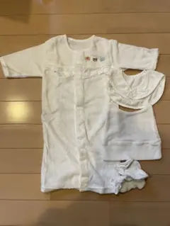 白いセレモニースーツ 帽子付き