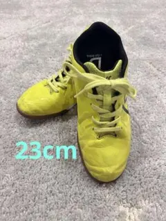 ルースイソンブラ　屋内　フットサルシューズ　イエロー　27.5 センチ　未使用品 ルースイソンブラ 屋内 フットサルシューズ イエロー 27.5