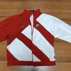 アディダス　ナイロンジャケット