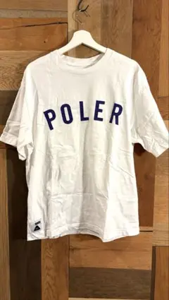 POLER/ポーラー カレッジ風ロゴ ルーズシルエット プリントTシャツ Mのサムネイル