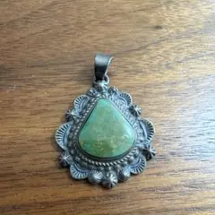 【美品】ターコイズ シルバー インディアンジュエリー　ペンダントトップ　ナバホ族