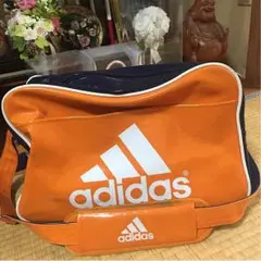 adidas エナメルバッグ