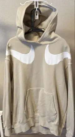 NIKE ベージュ パーカー Sサイズのサムネイル