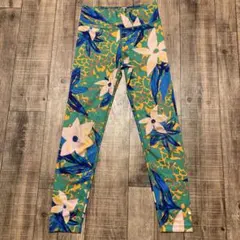 Nike DRY FIT花柄 レギンス150㎝