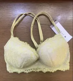 【新品】ワコール　INCARAT D65 レース装飾　淡い黄色 インカラット