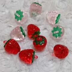 プラスチック いちご チャーム 10個 1セット 変更・増量可