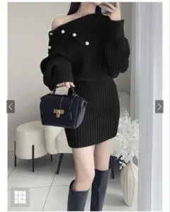 【試し着用のみ】パールボタンオフショルニットワンピース