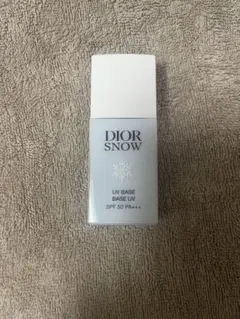 DiorスノーUV ベース ブルー