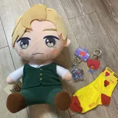 BT21 TATA ぬいぐるみ・キーホルダー・靴下セット