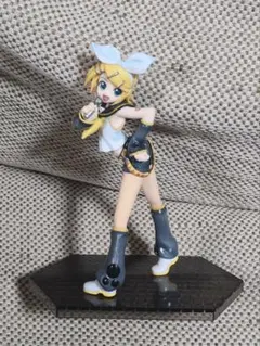 キャラクター・ボーカル・シリーズ02 鏡音リン 1/8 完成品フィギュアのサムネイル