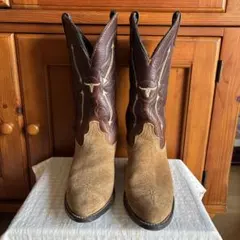 Item thumbnail for item 5cd8e56a-84c3-4777-89b3-cfd08b5cd4ea