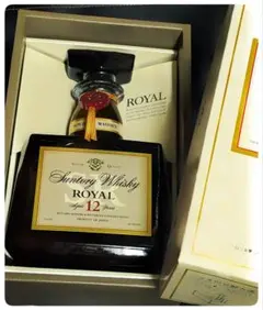 【希少 未開栓】終売品 サントリー ウイスキー ローヤル 12年 700ml