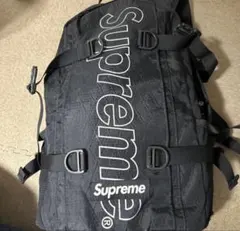 Supreme バックパック ブラック・使用感あり・チャックが使えないのサムネイル