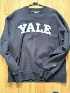 Champion　リバースウィーブYALE　スウェット　ネイビー　Ｌのサムネイル