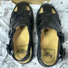 新品未使用　Dr.Martens ドクターマーチン　ARCHIVE サンダルのサムネイル