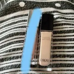 Dior フォーエヴァー スキン コレクト コンシーラー 00.5N