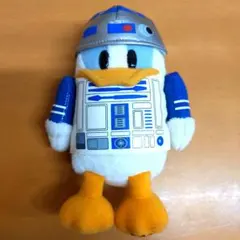 希少 Disney StarWars ドナルド R2-D2 ぬいぐるみバッジ - メルカリ
