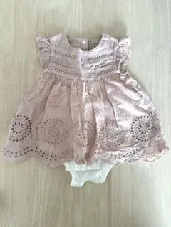 petit main 刺繍入りロンパース 70cm