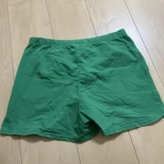 GUジーユー緑のハーフパンツショートパンツ