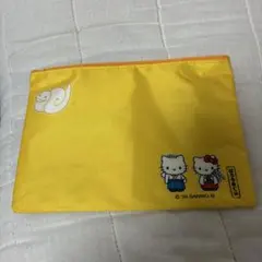 ハローキティー　ポーチのサムネイル