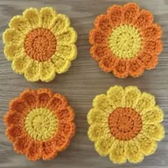 ハンドメイド コースター 花形 4枚セット オレンジ&イエロー かぎ針編み