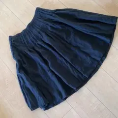 無印良品　黒　フレアスカート　フレア　ギャザー　ひざ丈　プリーツのサムネイル
