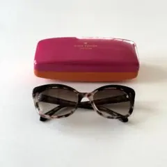 Item thumbnail for item 000c0b79-c4a2-487e-a73b-3aff741a6bab