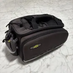 Item thumbnail for item 695f0403-76e3-42f7-bce5-456019ca94bf