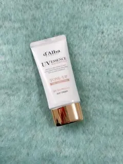 d'Alba UV ESSENCE TONE-UP SPF50+