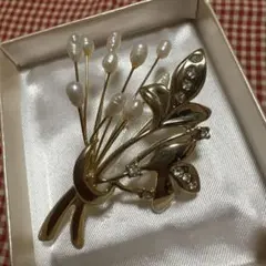 ブローチ　上品のサムネイル