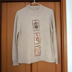 【難あり】 カシミヤニット 花柄刺繍 長袖 M-L