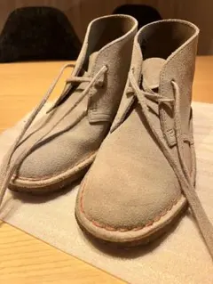 チャッカブーツ