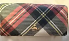 Vivienne Westwood チェック長財布