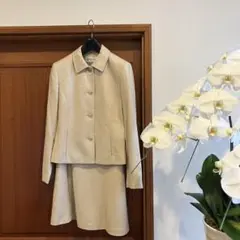 セレモニースーツ　にも　 ベージュ スーツセット M 入学式など　母服